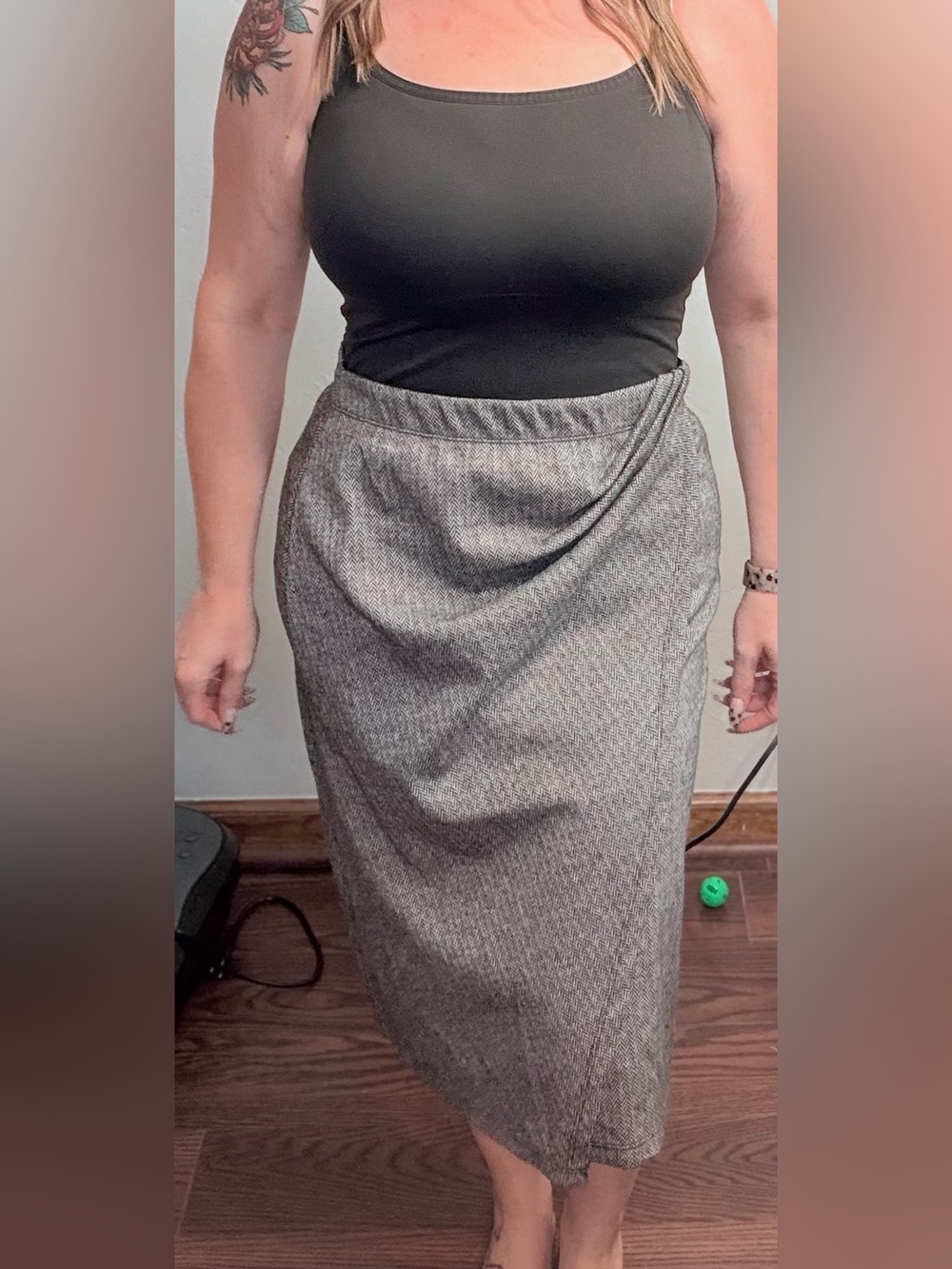 Max Studio Gray Herringbone Draped Midi Skirt Size Medium